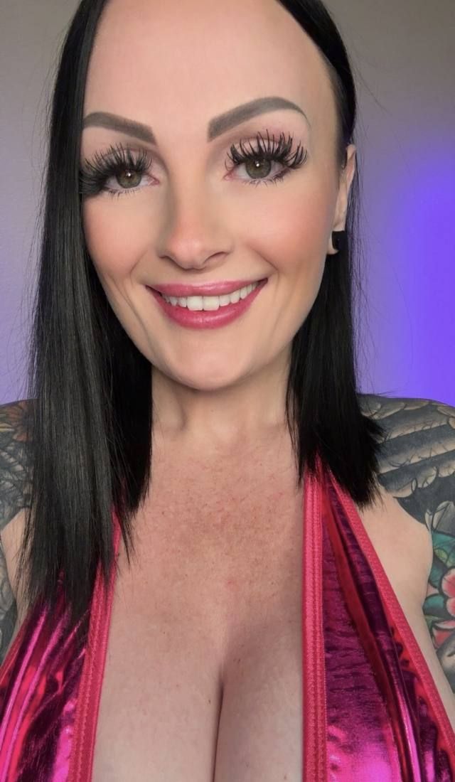 Indulge in a refined, unforgettable experience 💦🍒with a captivating companion offering warmth, charm, and genuine connection - Image 3